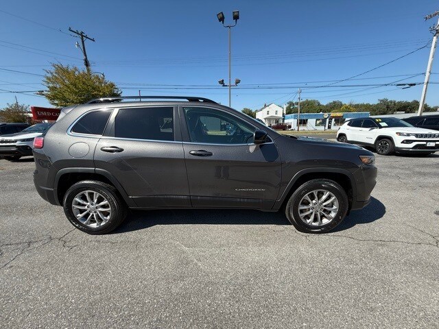2022 Jeep Cherokee Latitude Lux photo 4