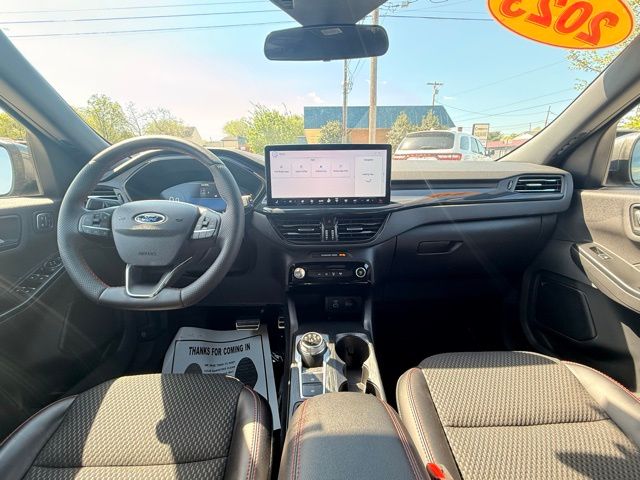 2023 Ford Escape ST-Line Select - Photo 23