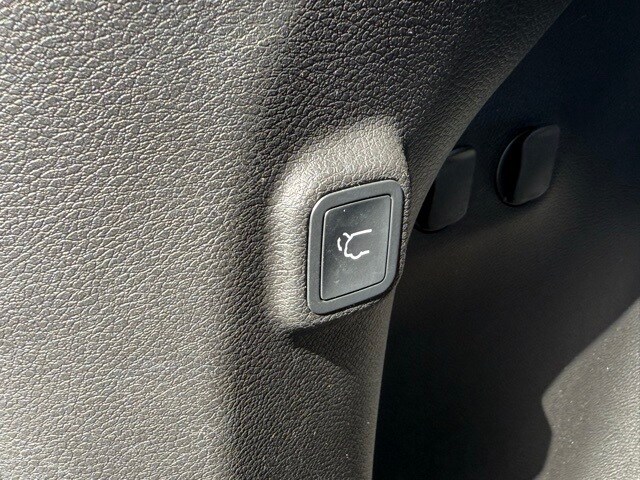 2022 Jeep Cherokee Latitude Lux photo 16