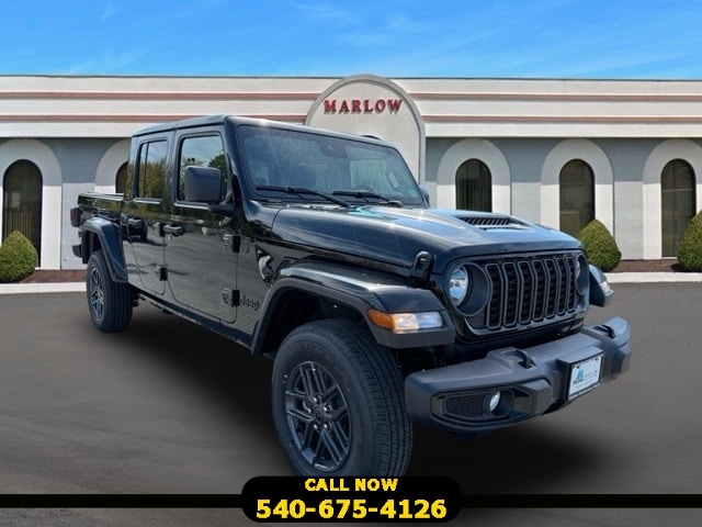 2025 Jeep Gladiator Sport S's photo