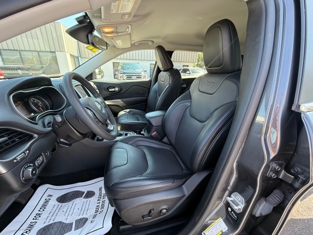 2022 Jeep Cherokee Latitude Lux photo 12