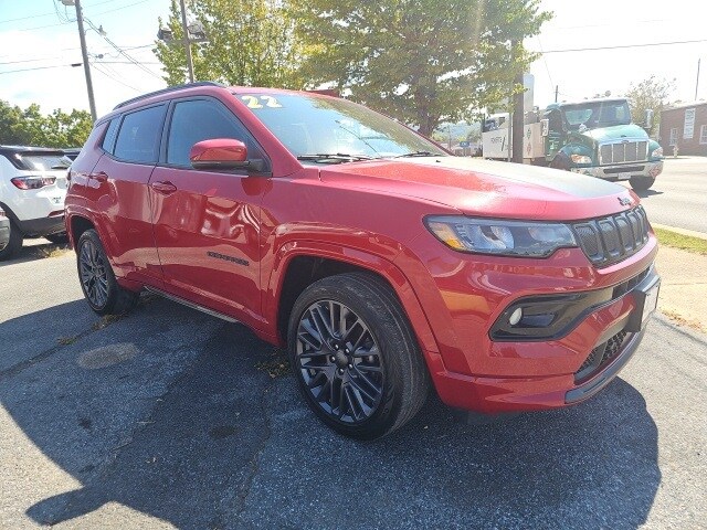 2022 Jeep Compass Limited Red Edition photo 2