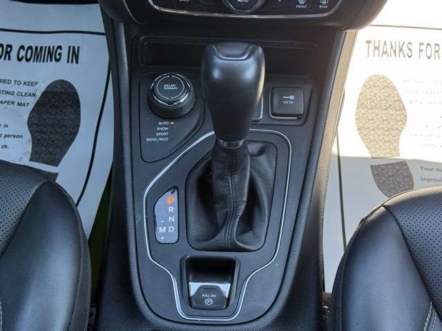 2022 Jeep Cherokee Latitude Lux photo 27