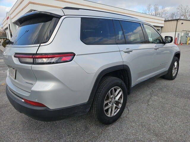 2022 Jeep Cherokee Laredo photo 3
