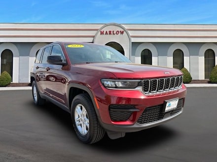2023 Jeep Grand Cherokee Laredo SUV
