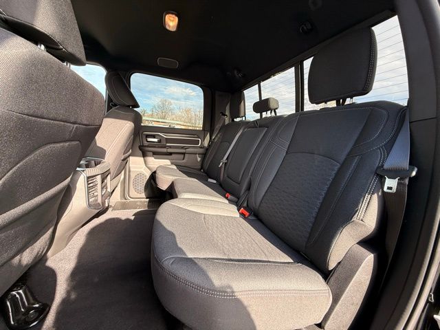 2026 RAM 3500 Big Horn - Photo 14