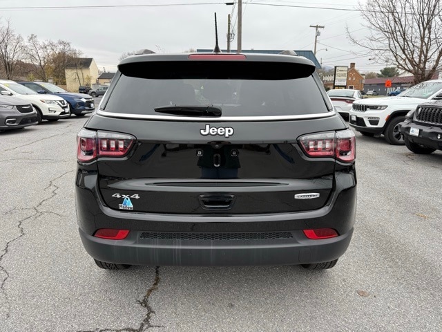 2019 Jeep Compass Latitude photo 4
