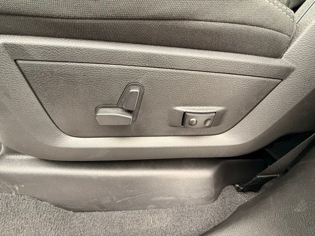 2026 RAM 3500 Big Horn - Photo 15