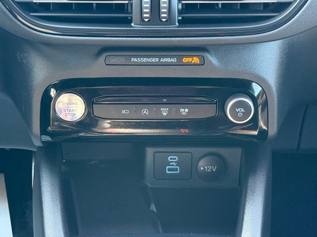2023 Ford Escape ST-Line Select - Photo 31