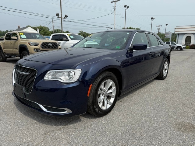 Used 2016 Chrysler 300 Limited with VIN 2C3CCAAG2GH268354 for sale in Front Royal, VA
