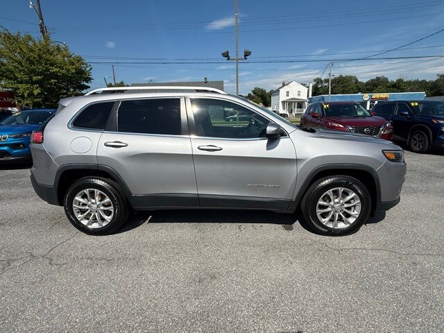 2019 Jeep Cherokee Latitude photo 4