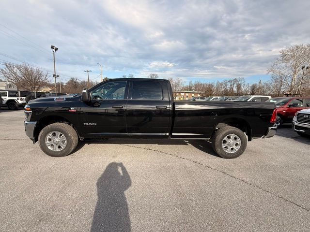 2026 RAM 3500 Big Horn - Photo 8