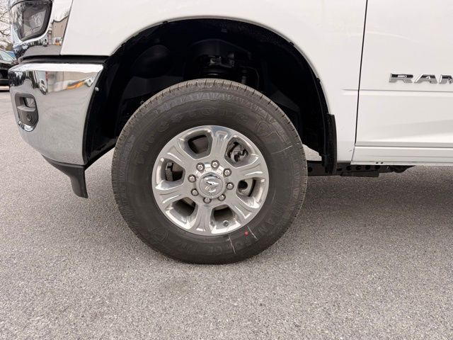 2026 RAM 3500 Big Horn - Photo 9