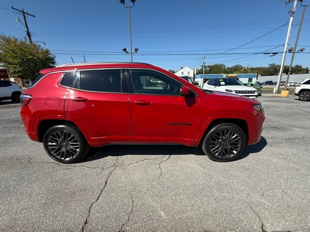 2022 Jeep Compass Limited Red Edition photo 4
