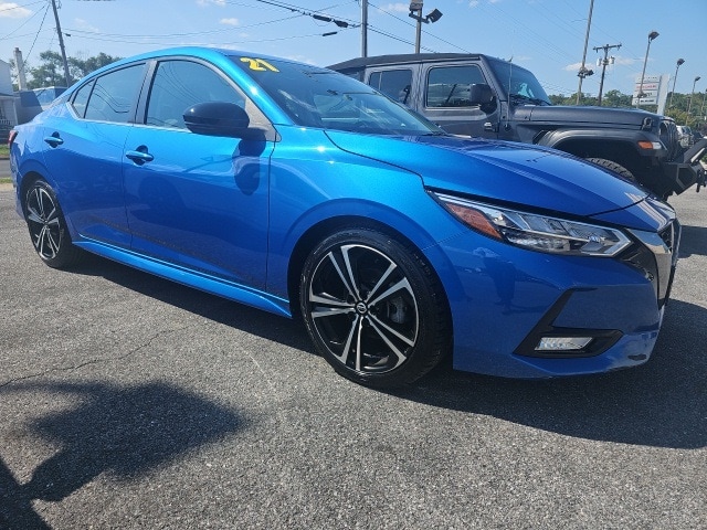 Used 2021 Nissan Sentra SR with VIN 3N1AB8DV3MY208262 for sale in Front Royal, VA