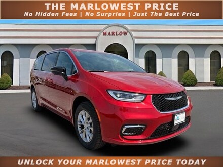 2026 Chrysler Pacifica LIMITED AWD Passenger Van