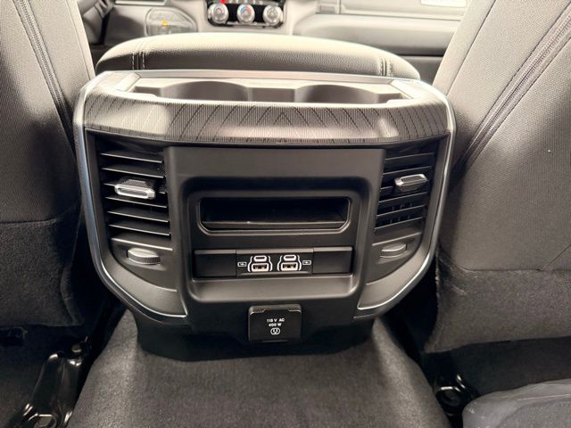 2026 RAM 3500 Big Horn - Photo 21