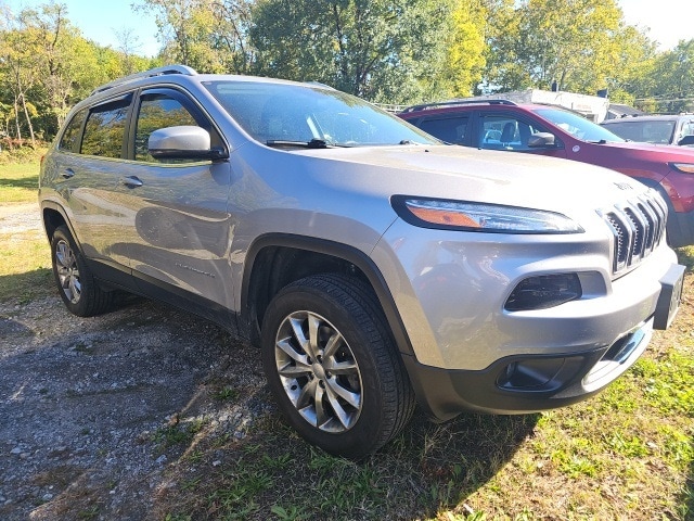 2018 Jeep Cherokee Limited photo 2