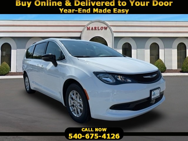 2025 Chrysler Voyager LX's photo