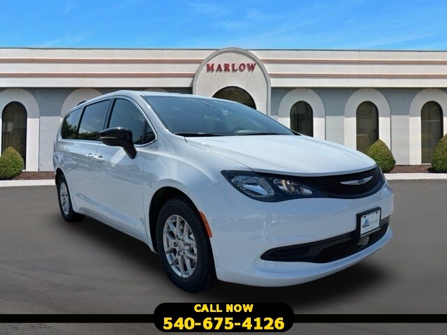 2025 Chrysler Voyager LX's photo