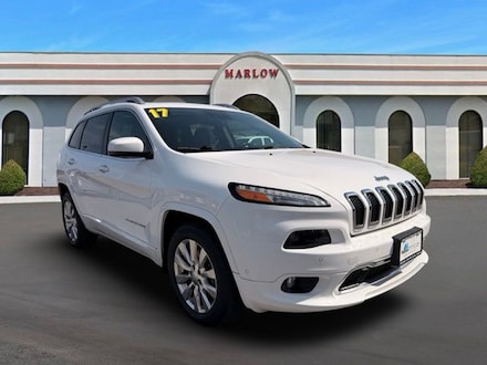 2017 Jeep Cherokee Overland SUV