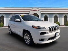 2017 Jeep Cherokee Overland SUV