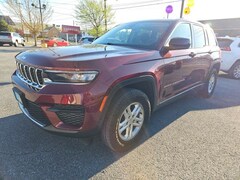 2023 Jeep Grand Cherokee Laredo SUV