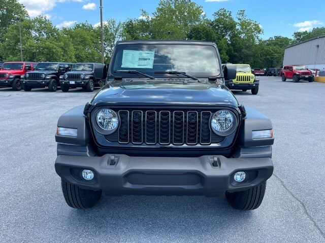 2024 Jeep Wrangler Sport S photo 3
