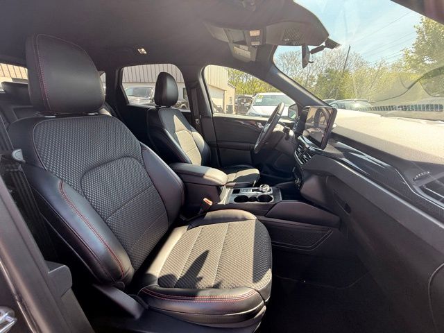 2023 Ford Escape ST-Line Select - Photo 21