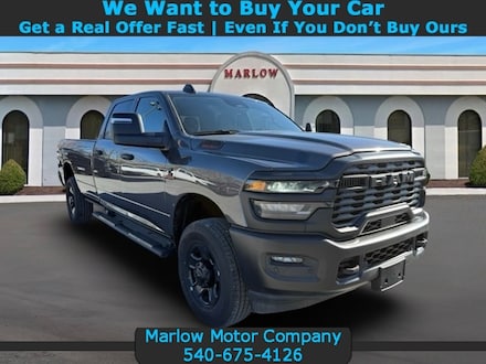 2026 Ram 3500 TRADESMAN CREW CAB 4X4 8' BOX Pickup