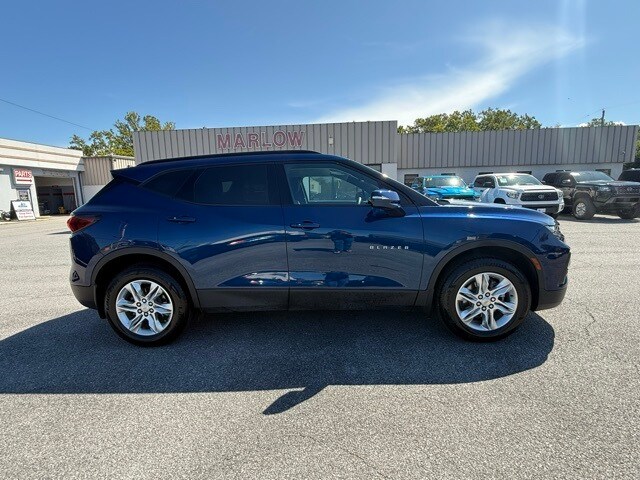 2022 Chevrolet Blazer 2LT photo 2