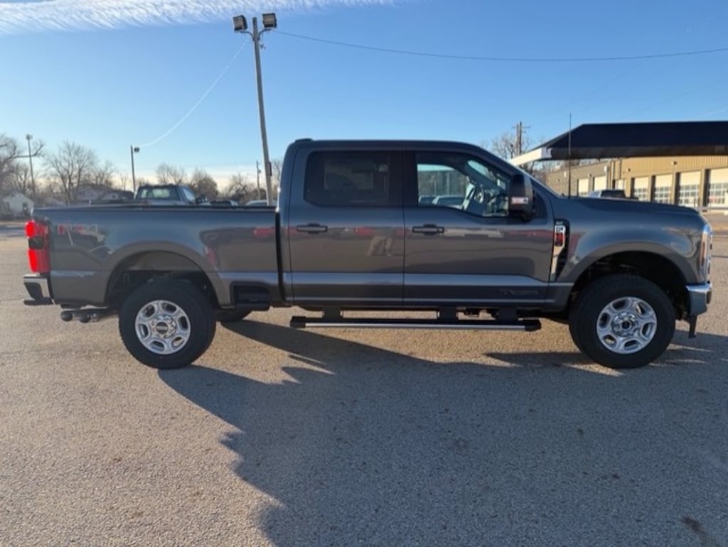 New 2026 Ford F-250 XLT Truck Crew Cab