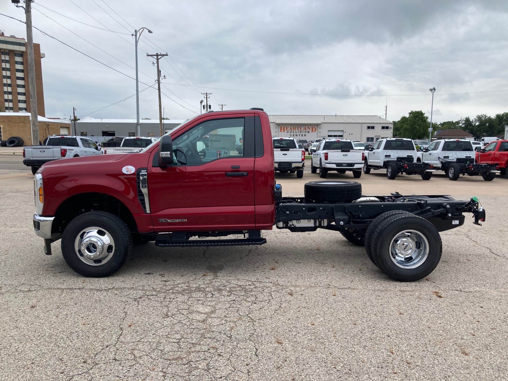 2026 Ford F-350 XLT photo 4