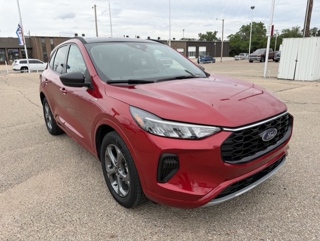 2023 Ford Escape ST-Line AWD's photo