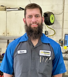 Staff member Steven Kalivoda from ID_7166f8529ed5