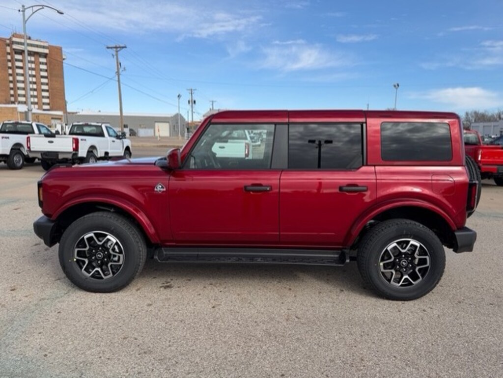 New 2026 Ford Bronco Outer Banks SUV