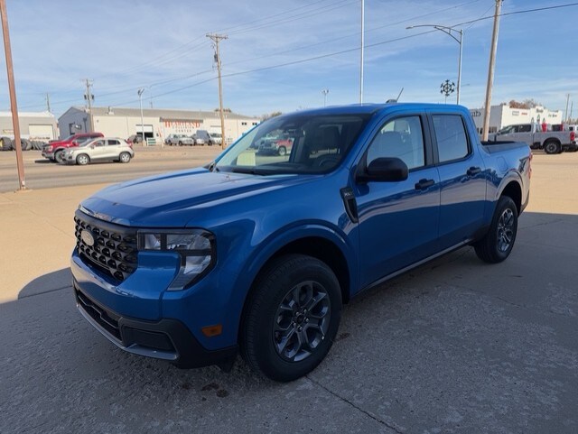 2025 Ford Maverick XLT photo 2