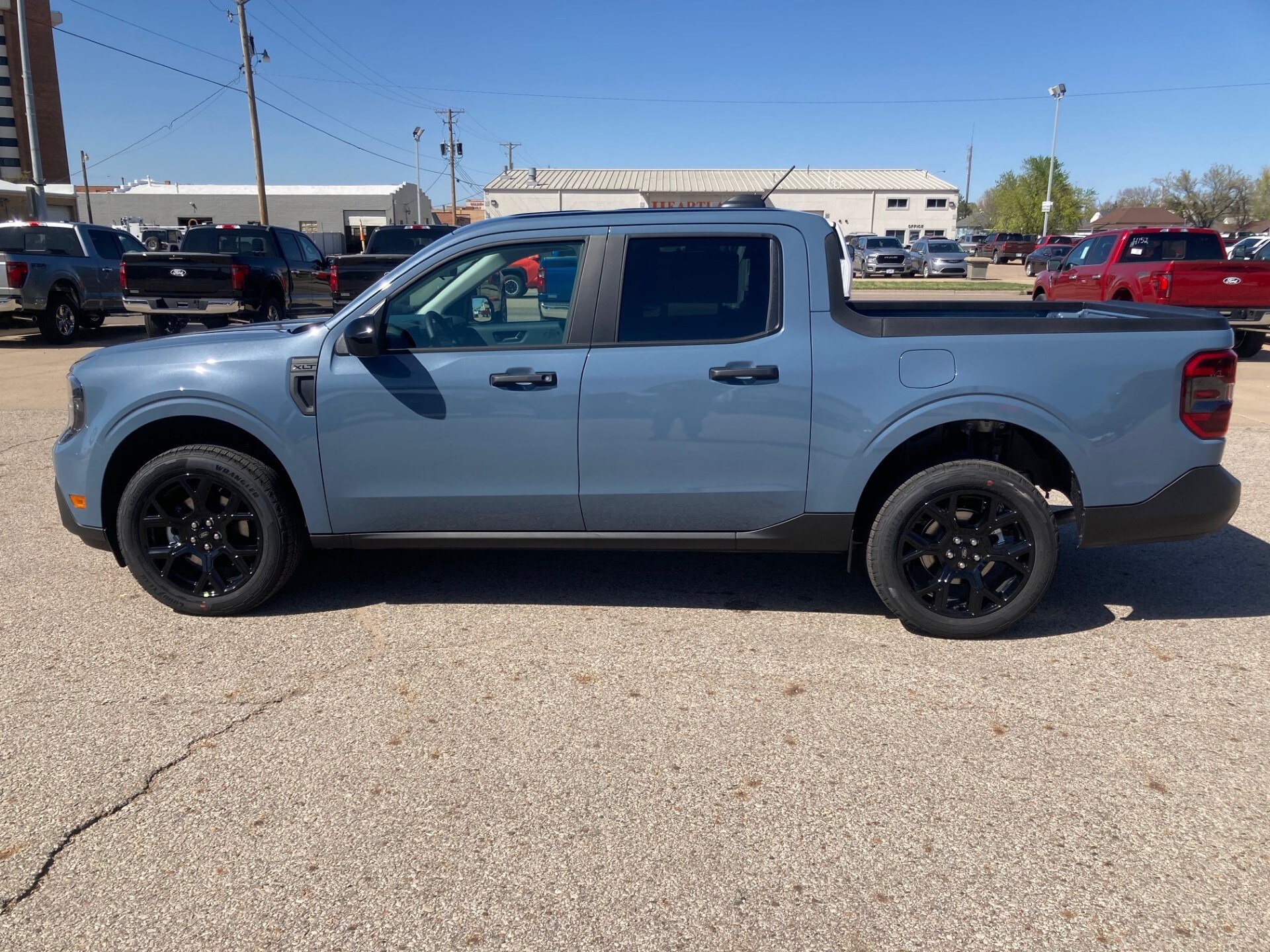 2025 Ford Maverick XLT photo 4