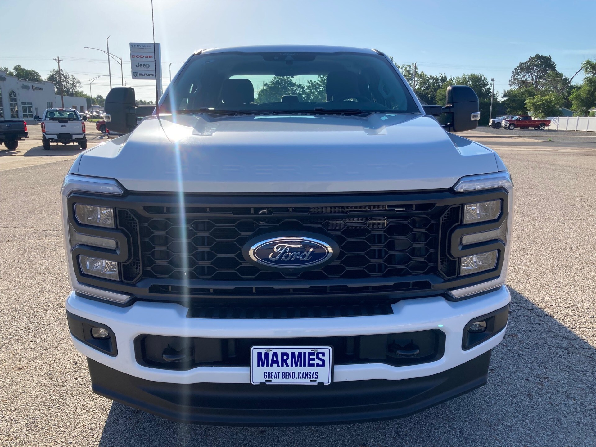 2025 Ford F-250 photo 2