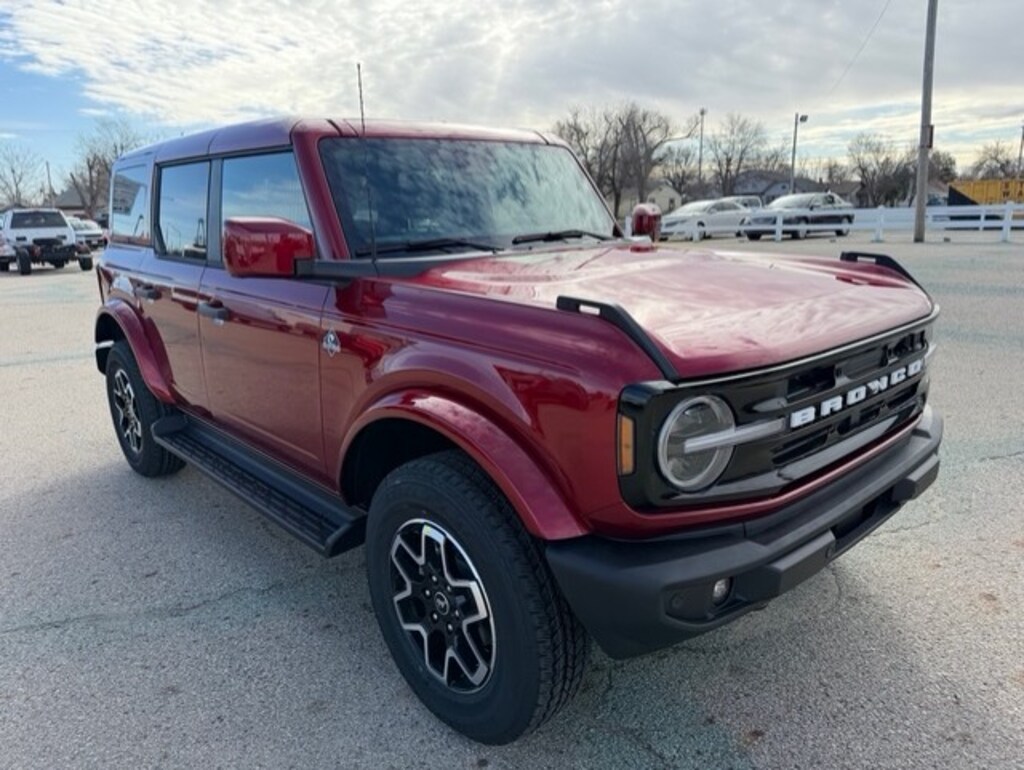 New 2026 Ford Bronco Outer Banks SUV