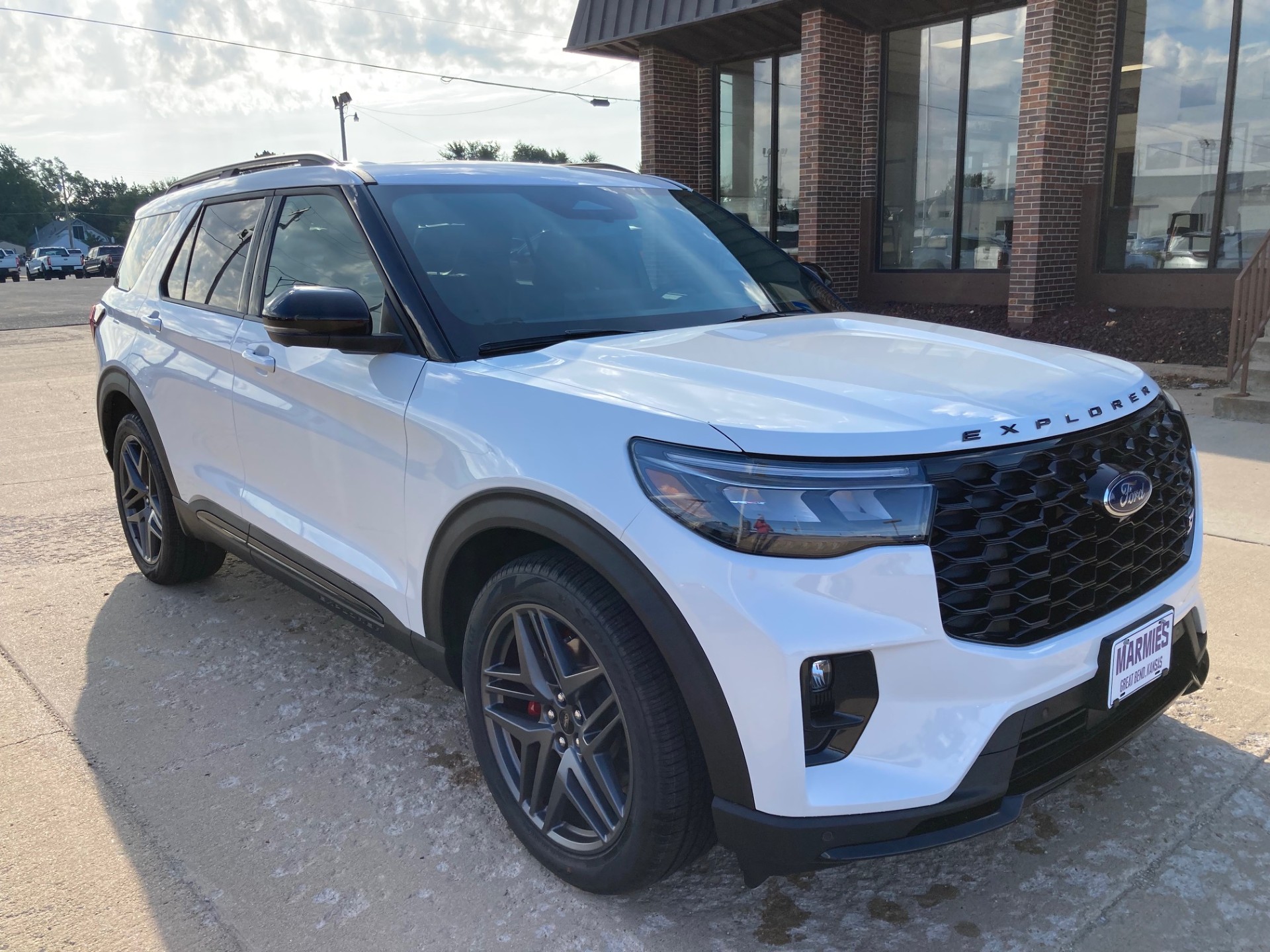 2025 Ford Explorer SUV 