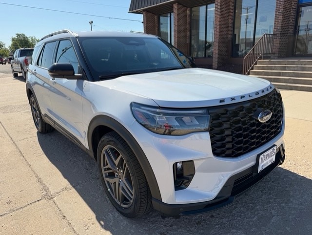 2026 Ford Explorer ST 4WD's photo