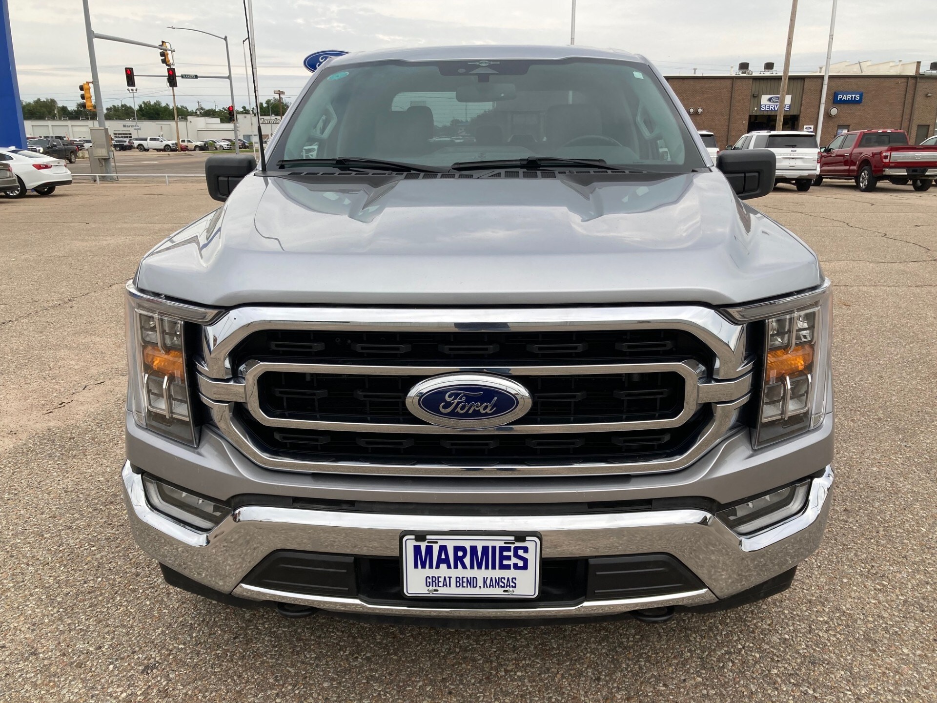2023 Ford F-150 XLT photo 2