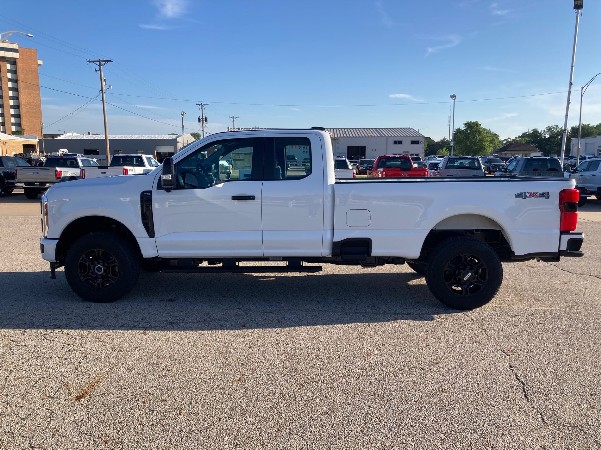 2025 Ford F-250 photo 4
