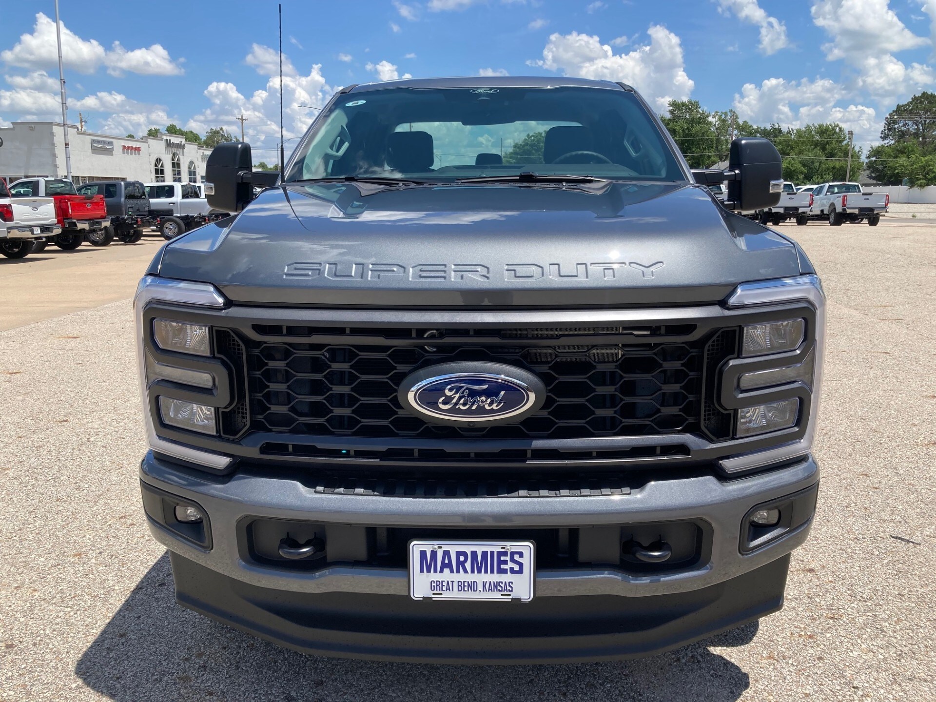 2025 Ford F-350 XLT photo 2