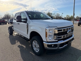 2026 Ford F-350 Chassis Truck Crew Cab
