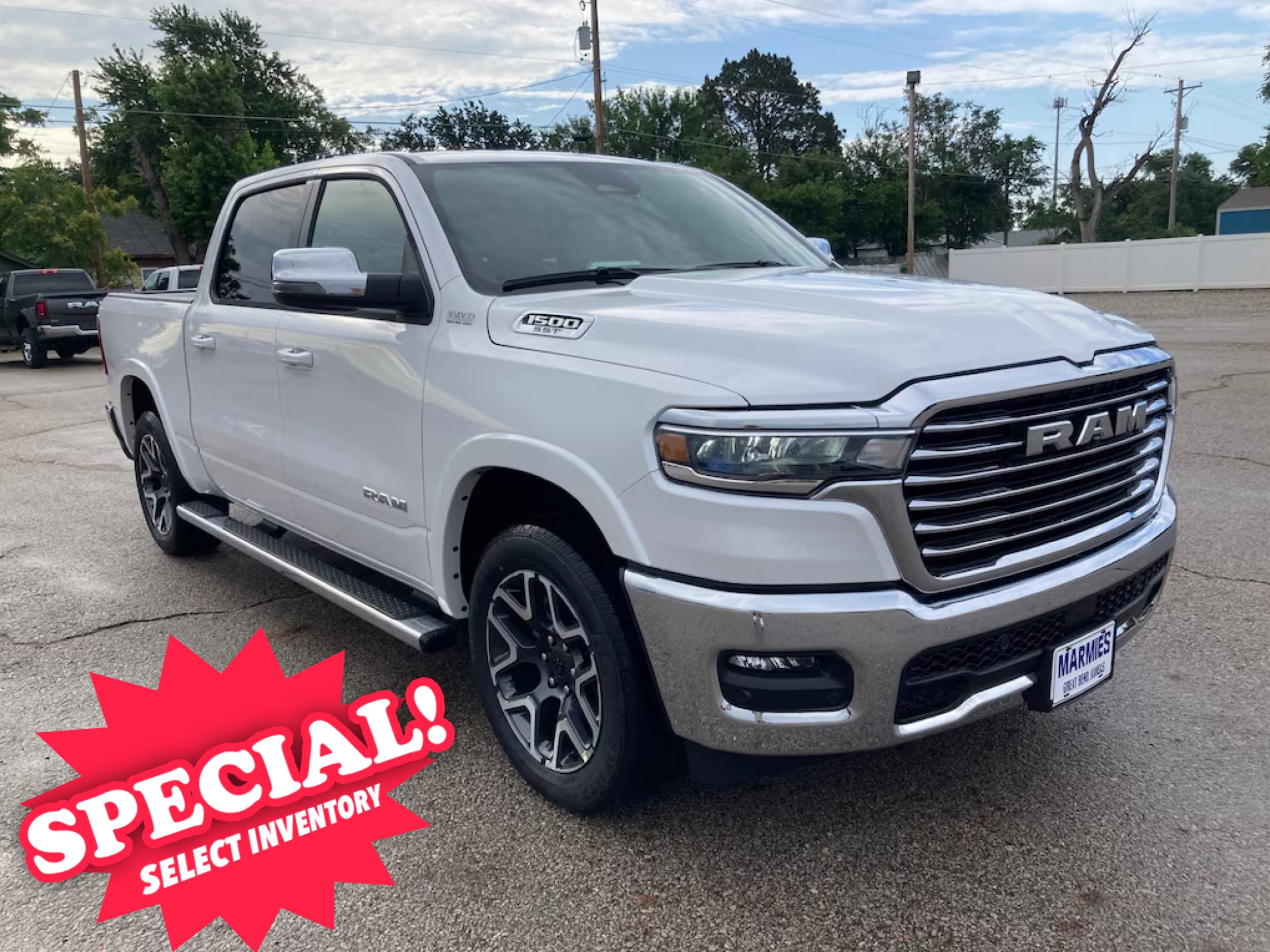 2025 RAM Ram 1500 Pickup Laramie's photo