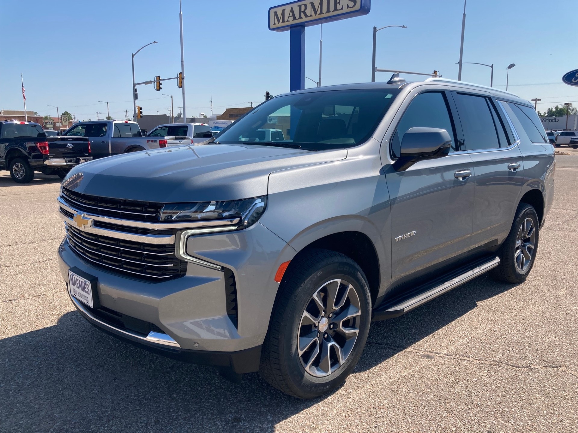 Used 2023 Chevrolet Tahoe LT with VIN 1GNSKNKD6PR501889 for sale in Great Bend, KS