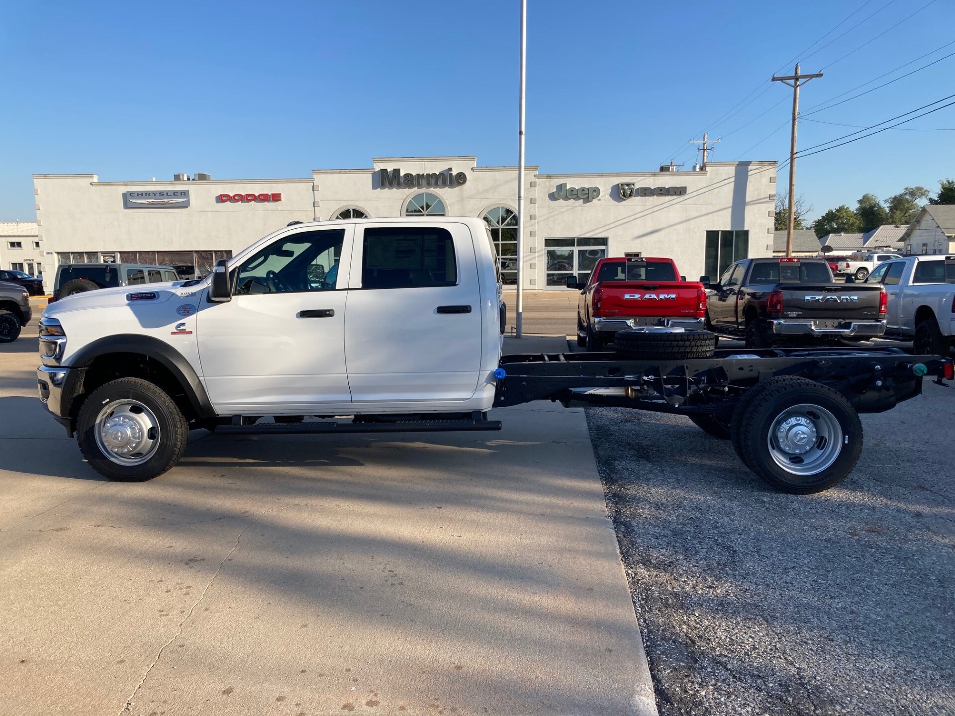 2025 Ram 5500 Tradesman photo 4
