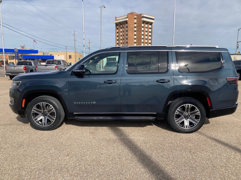 Used 2023 Jeep Wagoneer 4DR 4WD